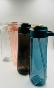 Бутылка для воды пластиковая 600мл Y